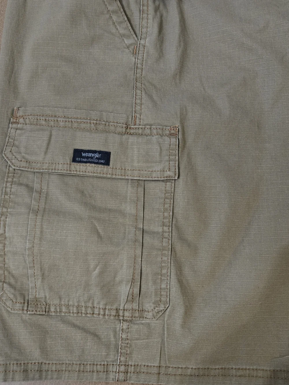 Wrangler Tan Cargo Shorts with Utility Pockets